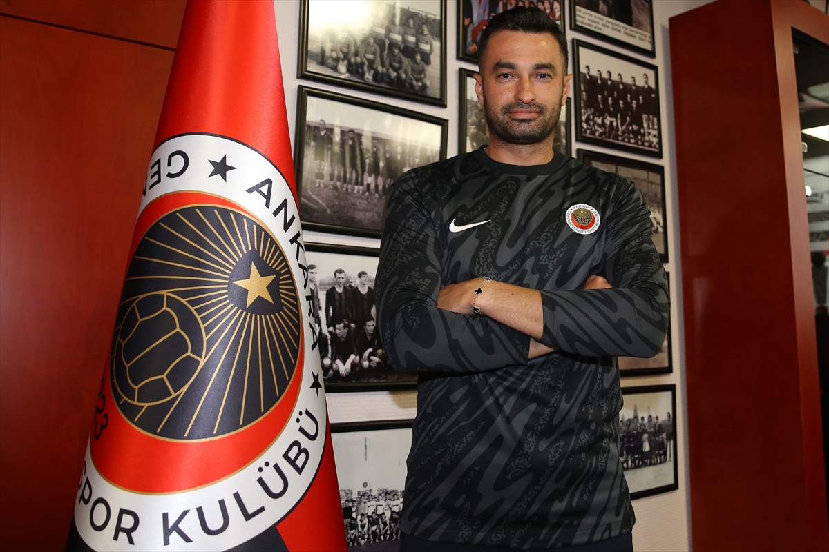 Gençlerbirliği, kaleci Gökhan Akkan'ı kadrosuna kattı