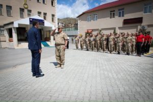 HAKKARİ (AA) – Hakkari Valisi ve Belediye Başkan Vekili Ali