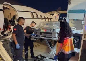 HATAY (AA) – Hatay'da kalp hastası 10 günlük bebek, ambulans