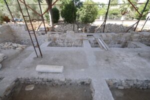 HATAY (AA) – Hatay'da 6 Şubat 2023'teki depremlerde kısmen yıkılan