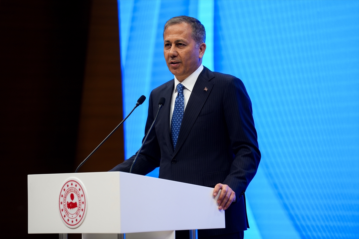 İçişleri Bakanı Yerlikaya, Özel Güvenlik Zirvesi'nde konuştu:
