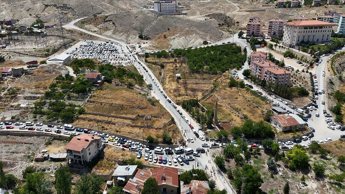 İnan turizminin gözde mekanı Somuncu Baba Külliyesi misafirlerini ağırlıyor