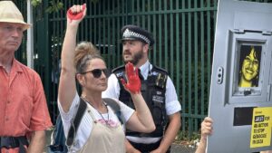 LONDRA (AA) – İngiltere hükümetinin terör örgütü ilan etmek için