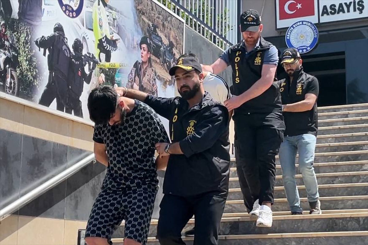 İstanbul'da çalıntı plakalı araçla kasa hırsızlığı yapan 3 zanlı tutuklandı