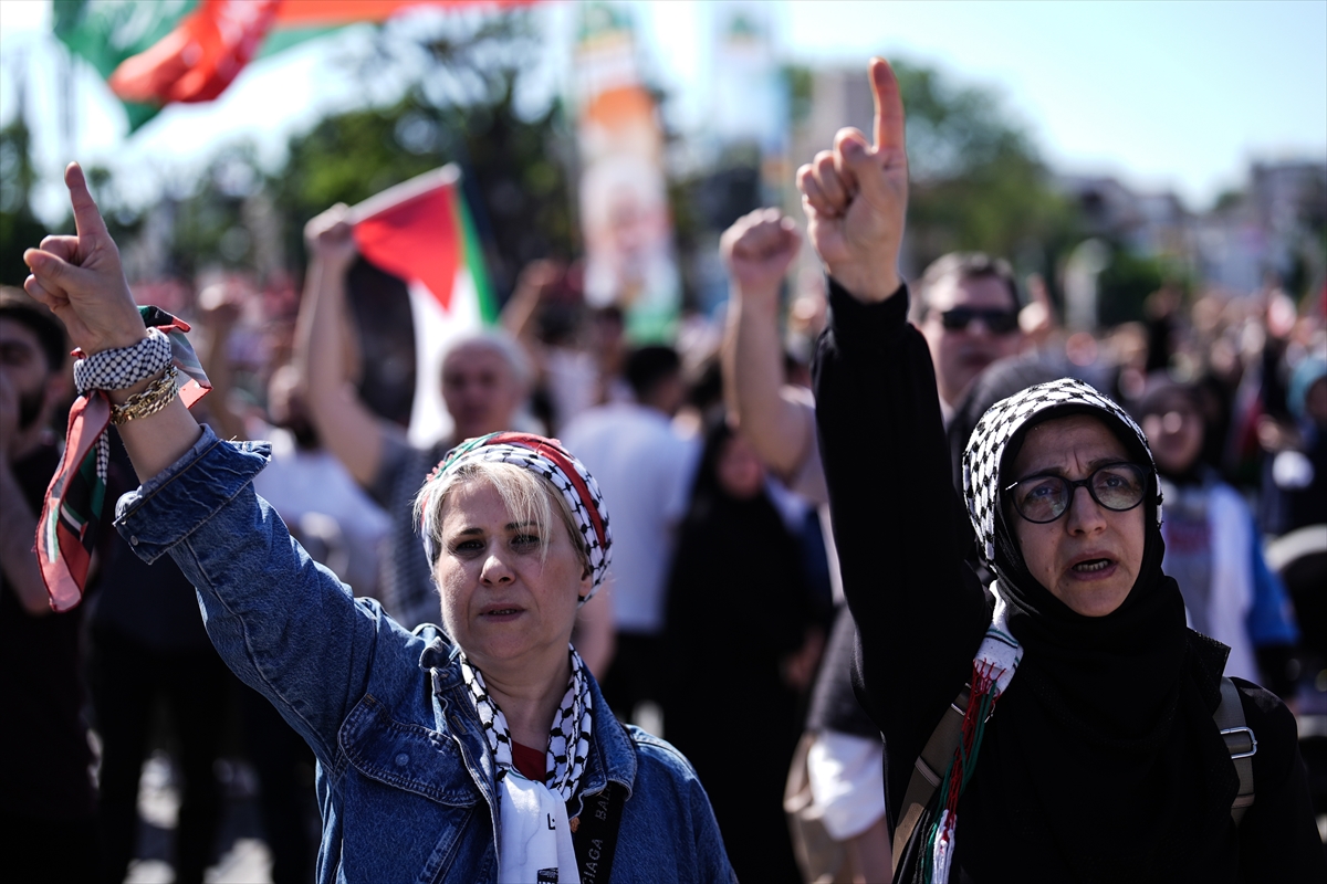İstanbul'da “Her adım Gazze ve Kudüs için” yürüyüşü düzenlendi