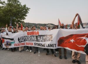 İSTANBUL (AA) – Open Rafah grubu üyeleri öncülüğünde, Mısır'ın İstanbul