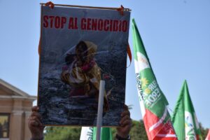 ROMA (AA) – İtalya'da muhalefetteki sol partilerinin organizasyonuyla "Gazze'de katliamı