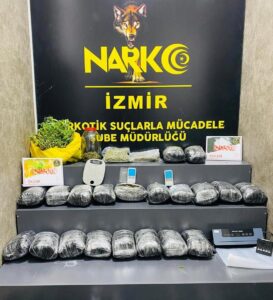 İZMİR (AA) – İzmir'de uyuşturucu operasyonunda 22 kilo 547 gram