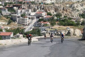 NEVŞEHİR (AA) – Nevşehir'de düzenlenen "Kapadokya Bisiklet Festivali" kapsamında, Ürgüp