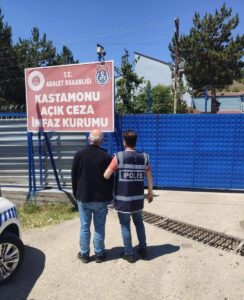 KASTAMONU (AA) – Kastamonu'nun Hanönü ilçesinde "Uyuşturucu, uyarıcı madde ticareti