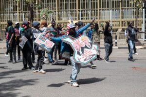 NAİROBİ (AA) – Kenya'da blog yazarı Albert Ojwang'ın polis nezaretindeyken