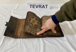 KIRŞEHİR (AA) – Kırşehir'in Akpınar ilçesinde, jandarma ekiplerinin yol kontrolünde