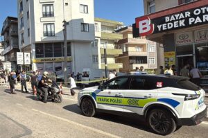 - Kaza anı, bir iş yerinin güvenlik kamerasınca kaydedildi