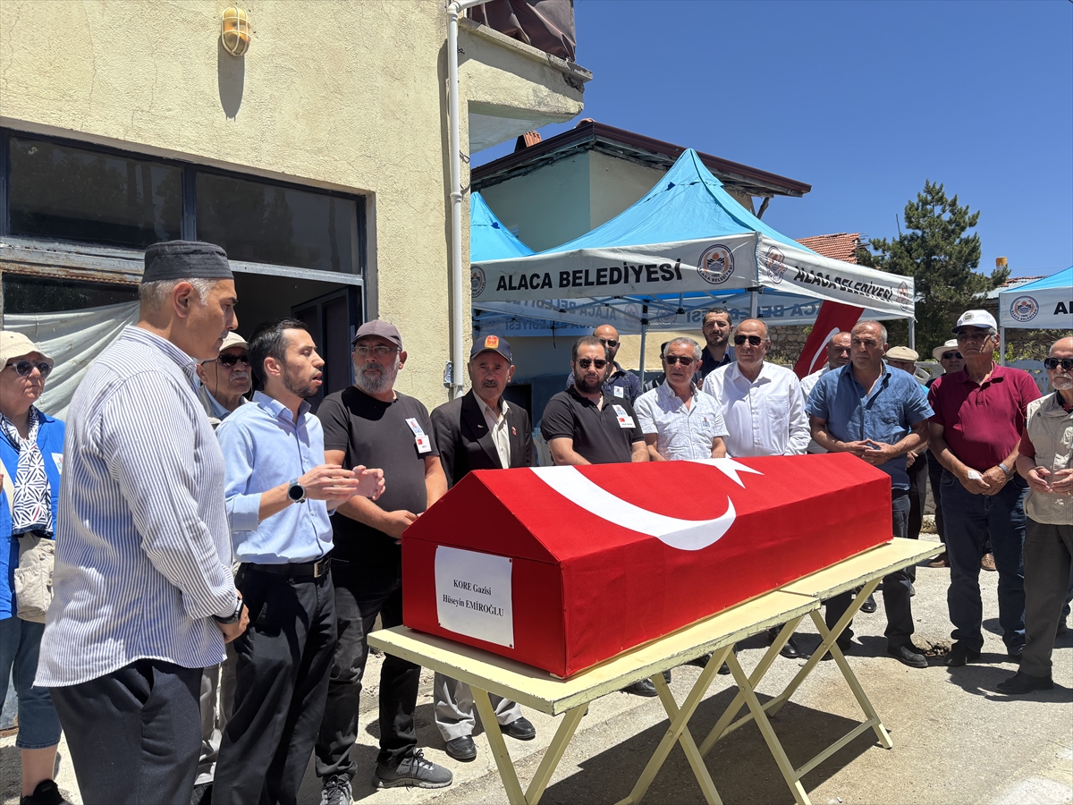 Kore Gazisi Hüseyin Emiroğlu son yolculuğuna törenle uğurlandı