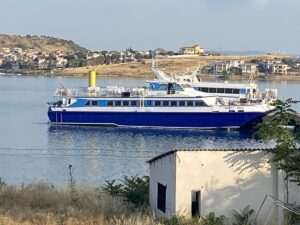 BALIKESİR (AA) – Kurban Bayramı tatilini Ege Denizi'ndeki Midilli Adası'nda