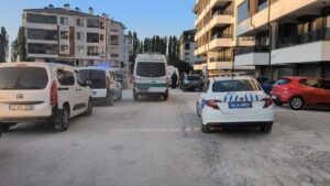 KÜTAHYA (AA) – Kütahya'da, inşaat halindeki bir binanın asansör boşluğuna