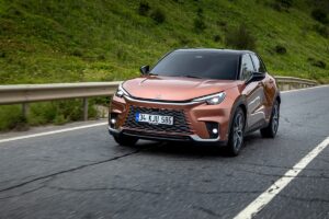 İSTANBUL (AA) – Lexus, haziran boyunca LBX ve RX SUV