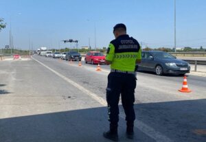 MERSİN (AA) – Mersin'de jandarma ekiplerince gerçekleştirilen dron destekli trafik