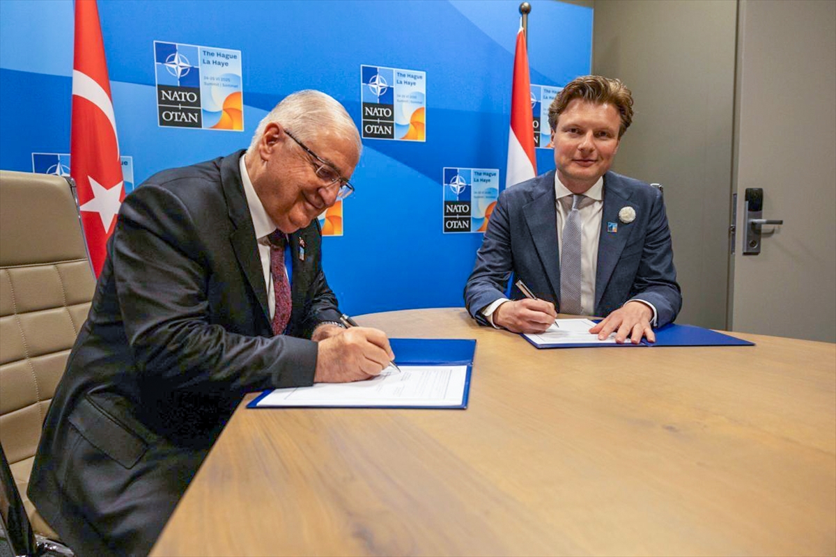 Milli Savunma Bakanı Güler, Hollandalı mevkidaşı Brekelmans ile görüştü