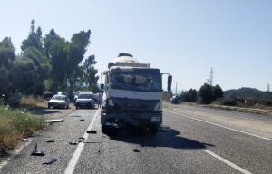 MUĞLA (AA) – Muğla'nın Milas ilçesinde beton mikseri ile yolcu