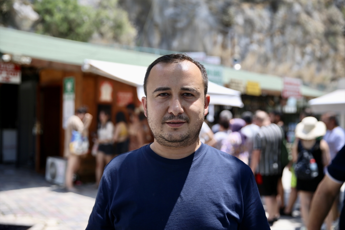 Muğla'daki Saklıkent Kanyonu'nda bayram tatili yoğunluğu