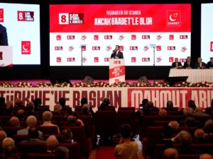İSTANBUL (AA) – Saadet Partisi Genel Başkanı Mahmut Arıkan, aile