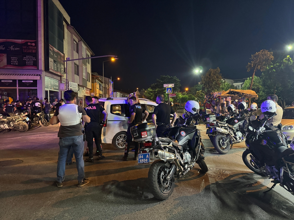 Sakarya'da kaçtığı polislere ateş eden şüpheli bacağından vuruldu