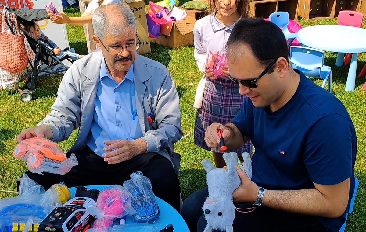 Sakarya'da “Oyuncak Dönüşüm Festivali” ile çocuklara çevre bilinci aşılandı