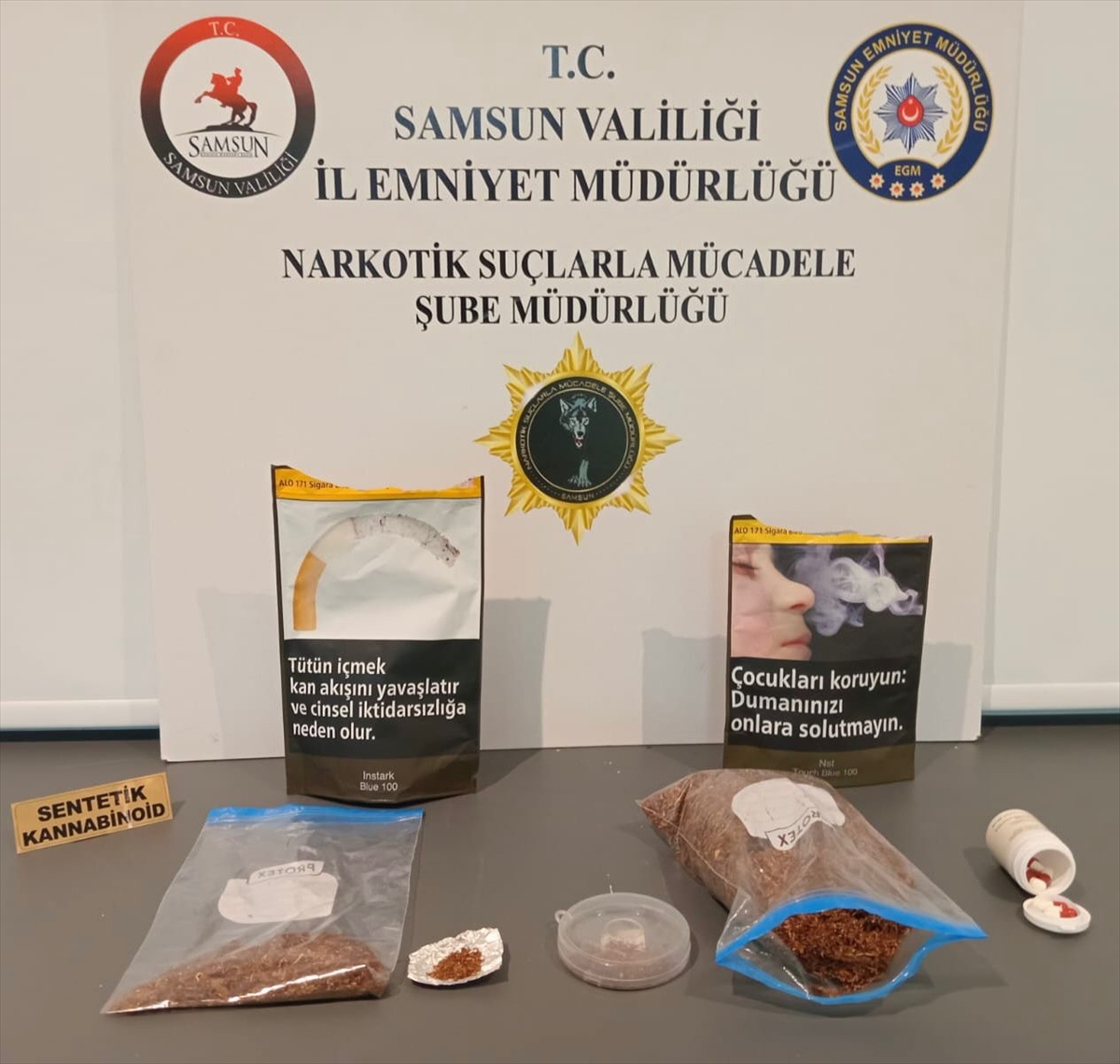 Samsun'da tütün paketinde uyuşturucu ele geçirildi