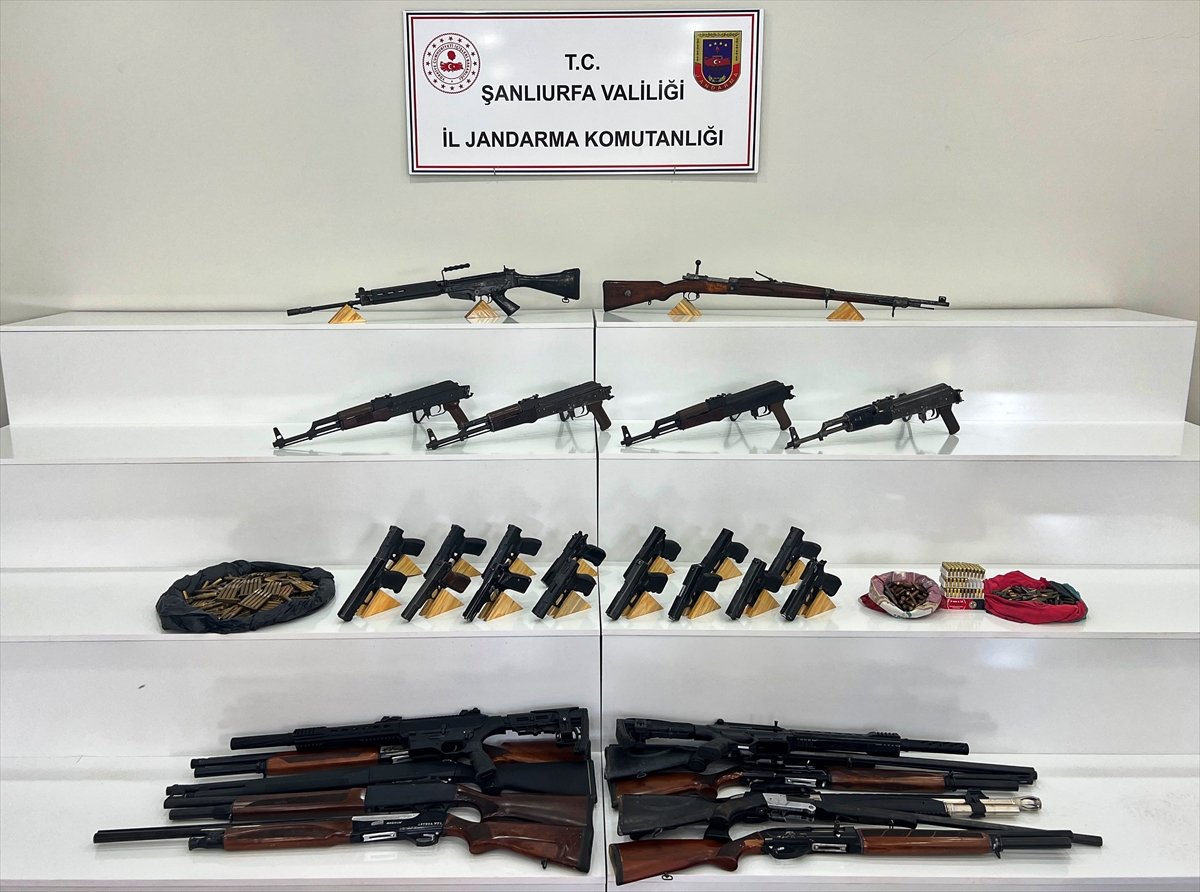 Şanlıurfa'da 6 uzun namlulu silah ve 15 tabanca ele geçirildi
