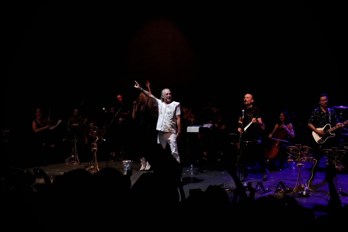 “Senforock Orkestrası” Samsun Kültür Yolu Festivali'nde sahne aldı
