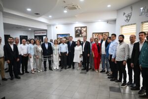 ADANA (AA) – Seyhan Belediye Başkanı Oya Tekin'in tutuklanıp görevden