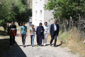 MUŞ (AA) – Muş'ta, Yükseköğretim Kurumları Sınavı'na (YKS) giren kızını