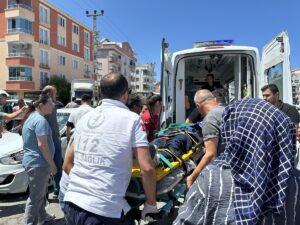 - Kaza, bölgedeki bir iş yerinin güvenlik kamerasıyla görüntülendi