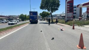 - Kaza anı bir iş yerinin güvenlik kamerasınca kaydedildi