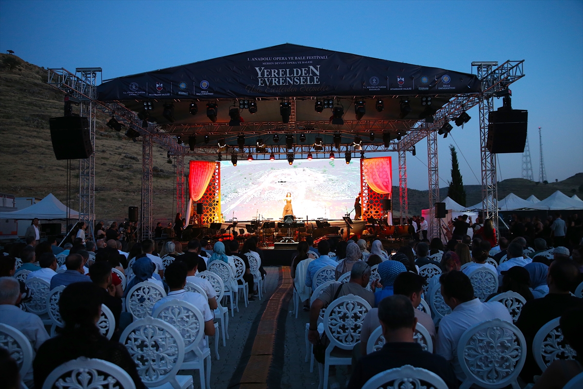 Tarihi Zerzevan Kalesi'nde “1. Anadolu Opera ve Bale Festivali” düzenlendi