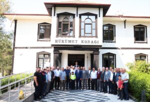 KASTAMONU (AA) – Bingöl'ün Kiğı ilçesine tayini çıkan Kastamonu'nun Devrekani