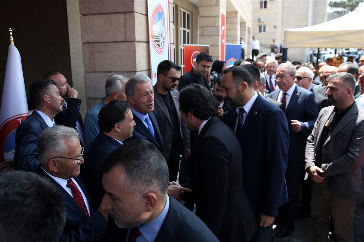 TBMM Milli Savunma Komisyonu Başkanı Akar, Kayseri'de bayramlaşma töreninde konuştu: