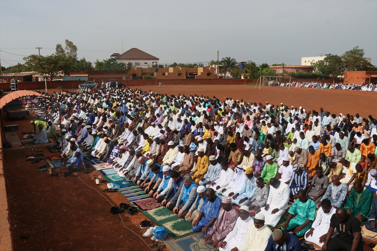 TDV, Burkina Faso'da 35 bin kurban hissesini dağıtacak