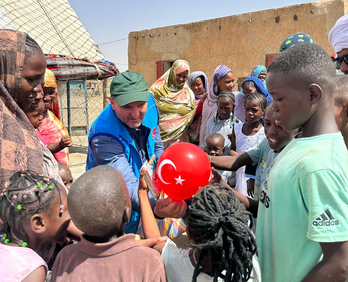TDV, Moritanya'da 122 bin ihtiyaç sahibine kurban eti dağıttı