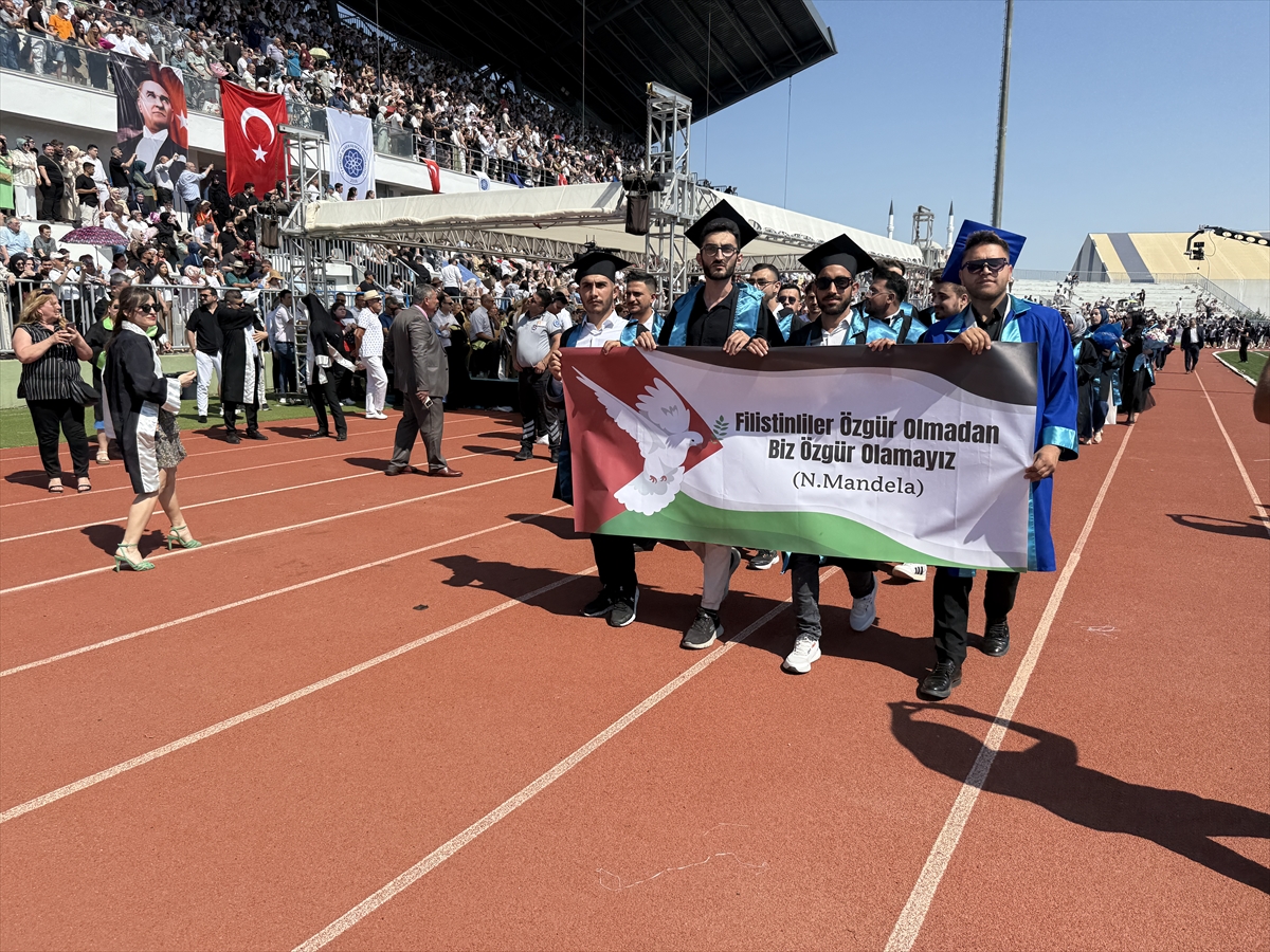 Tekirdağ Namık Kemal Üniversitesi'nde mezuniyet töreni düzenlendi