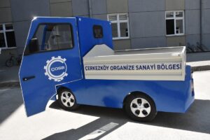 - Tamamen yerli imkanlarla tasarlanan 430 kilogram ağırlığındaki kamyonet, tek