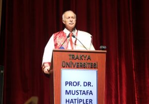 EDİRNE (AA) – Trakya Üniversitesinde (TÜ) akademik unvanları yükseltilen öğretim