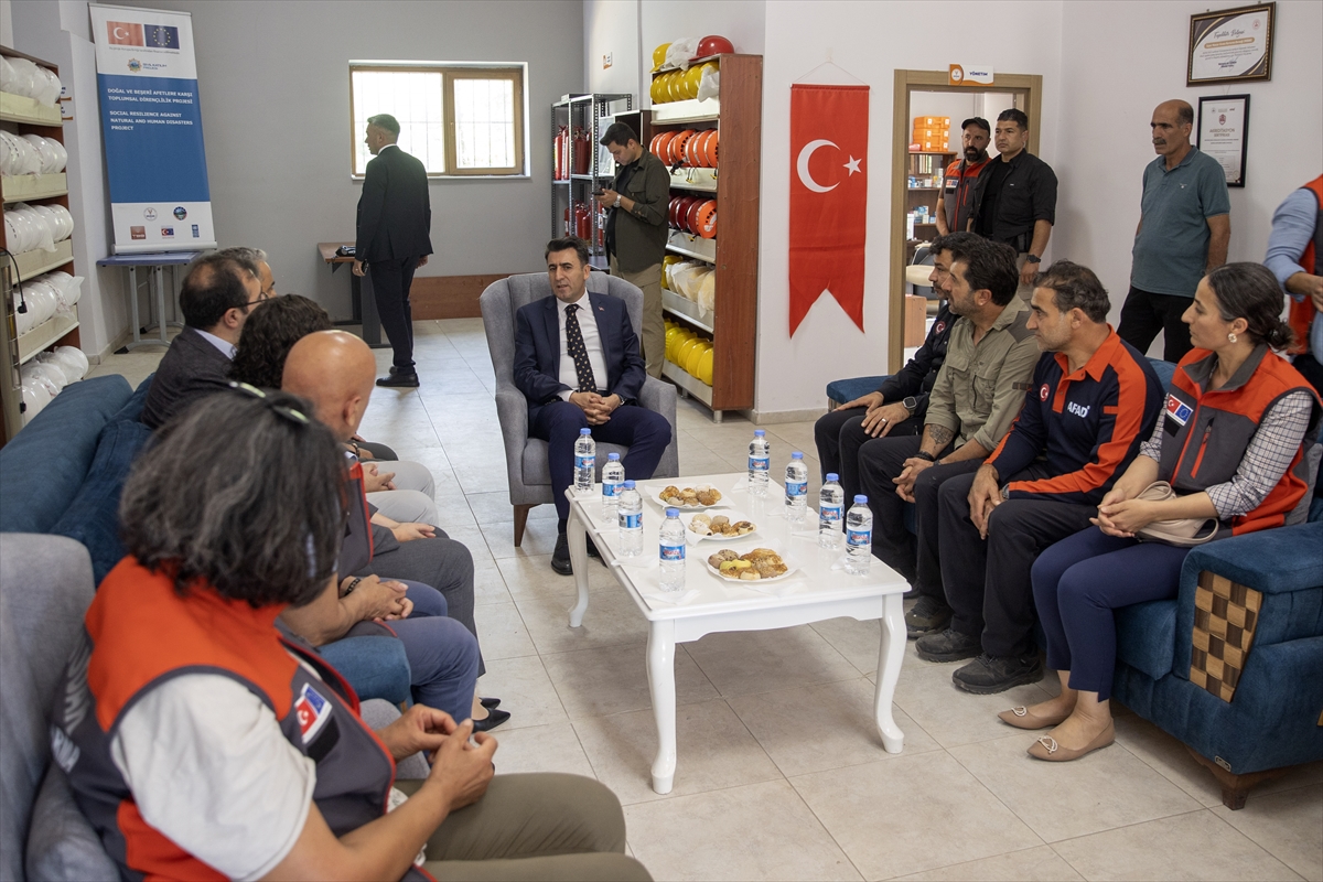 Tunceli'de “Doğal ve Beşeri Afetlere Karşı Toplumsal Dirençlilik Projesi” hayata geçirildi