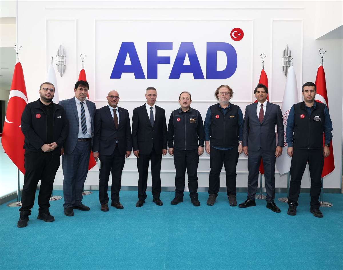 Türkiye'den Filistin'e 102 ton yardım malzemesi ulaştırıldı