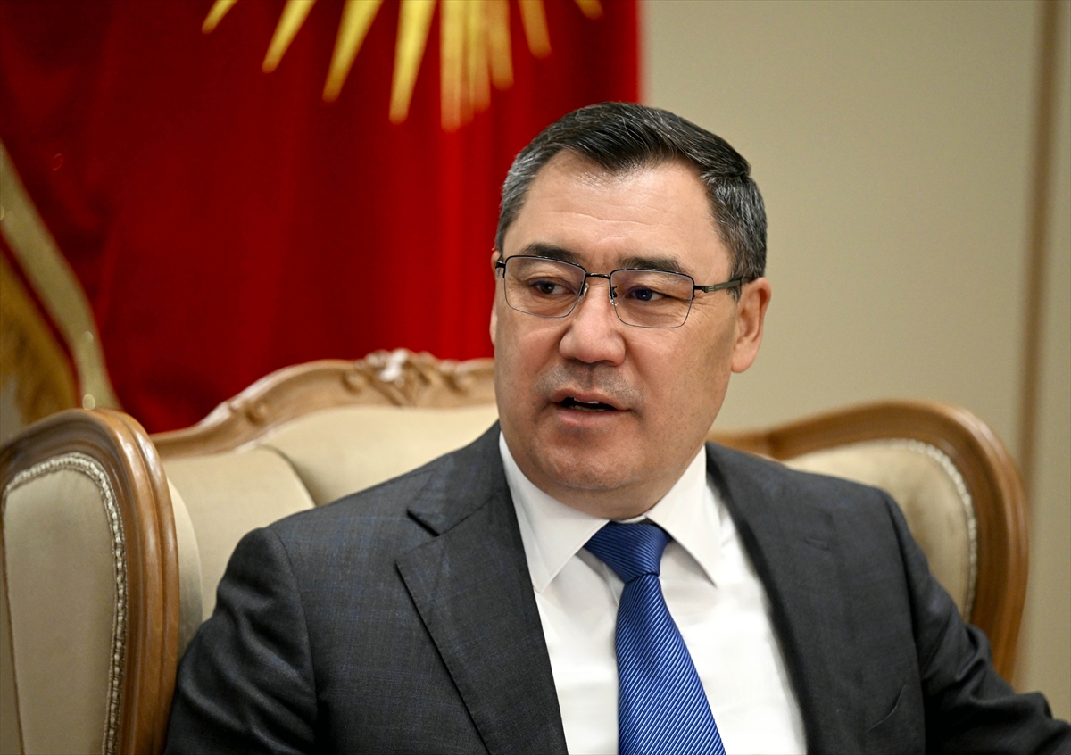 Türkiye'nin Bişkek Büyükelçisi Ökem, Kırgızistan Cumhurbaşkanına güven mektubunu sundu