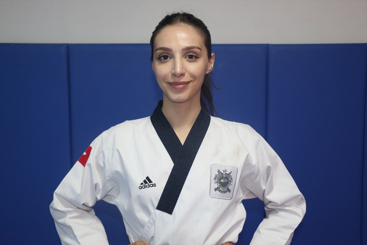 Üç kızını milli sporcu yapan tekvando antrenörü baba gururlu