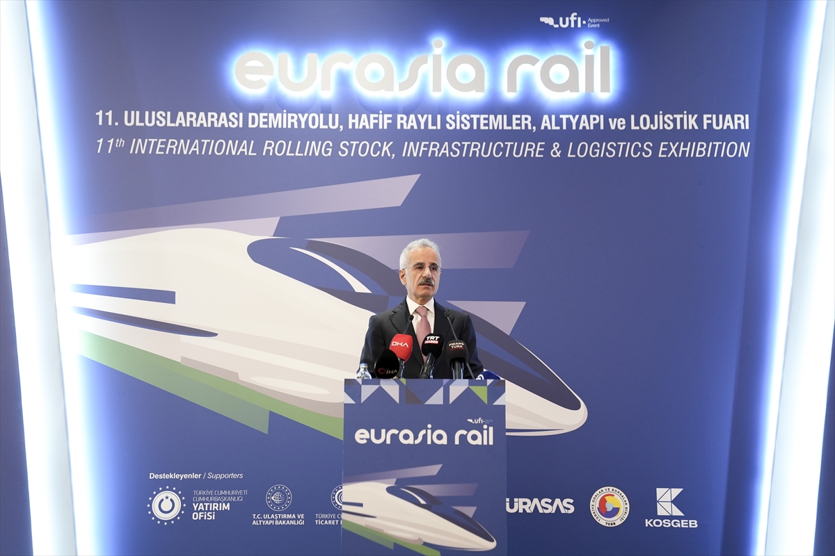 Ulaştırma ve Altyapı Bakanı Uraloğlu, 11. Eurasia Rail Fuarı'nın kapanış töreninde konuştu: