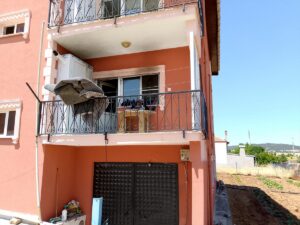 UŞAK (AA) – Uşak'ın Eşme ilçesinde bir evde çıkan yangında