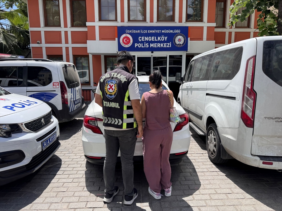 Üsküdar'da ters yönde araç kullanan sürücüye 10 bin 260 lira ceza verildi